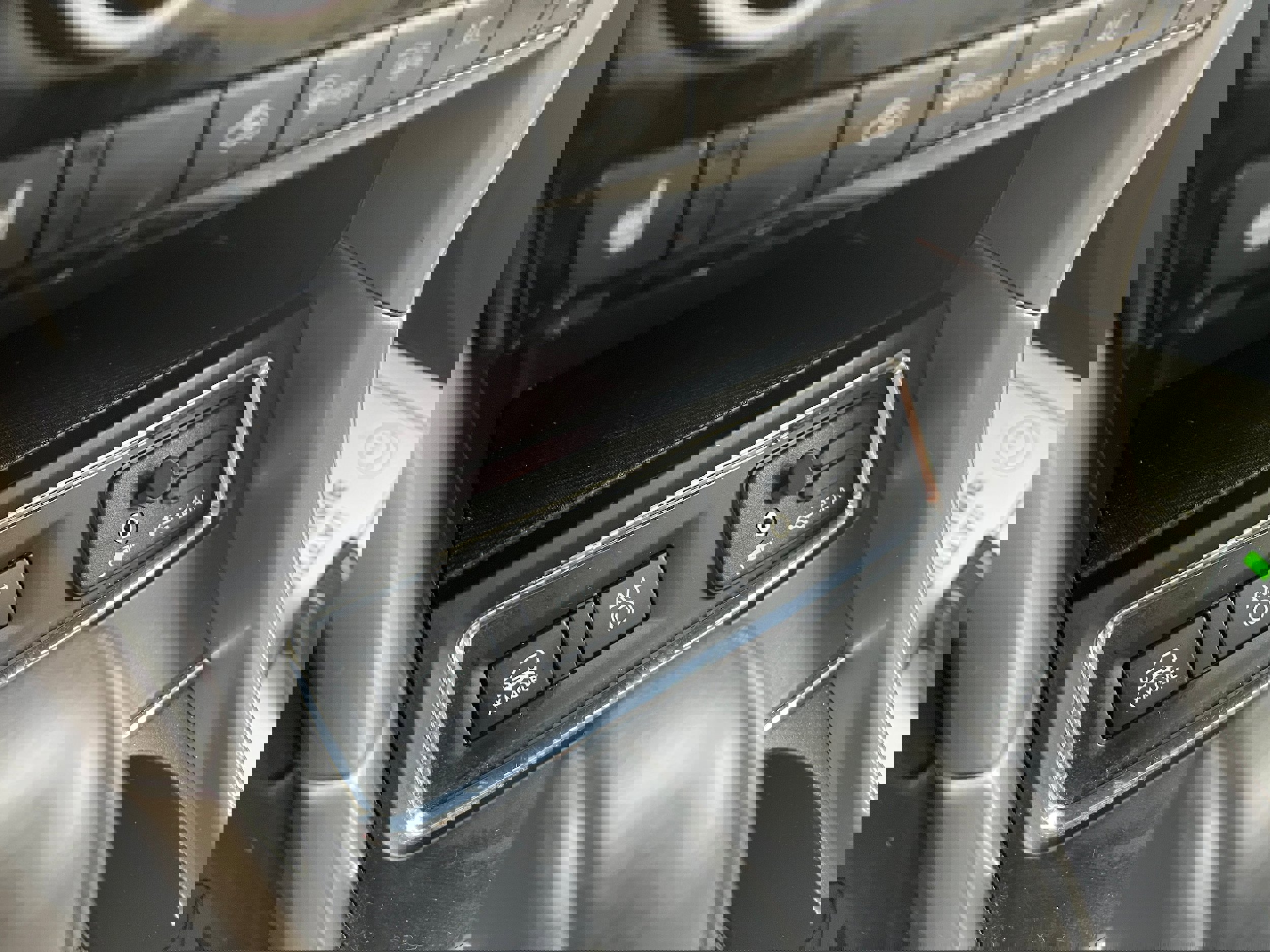 Used 2020 Subaru Ascent Limited image 16