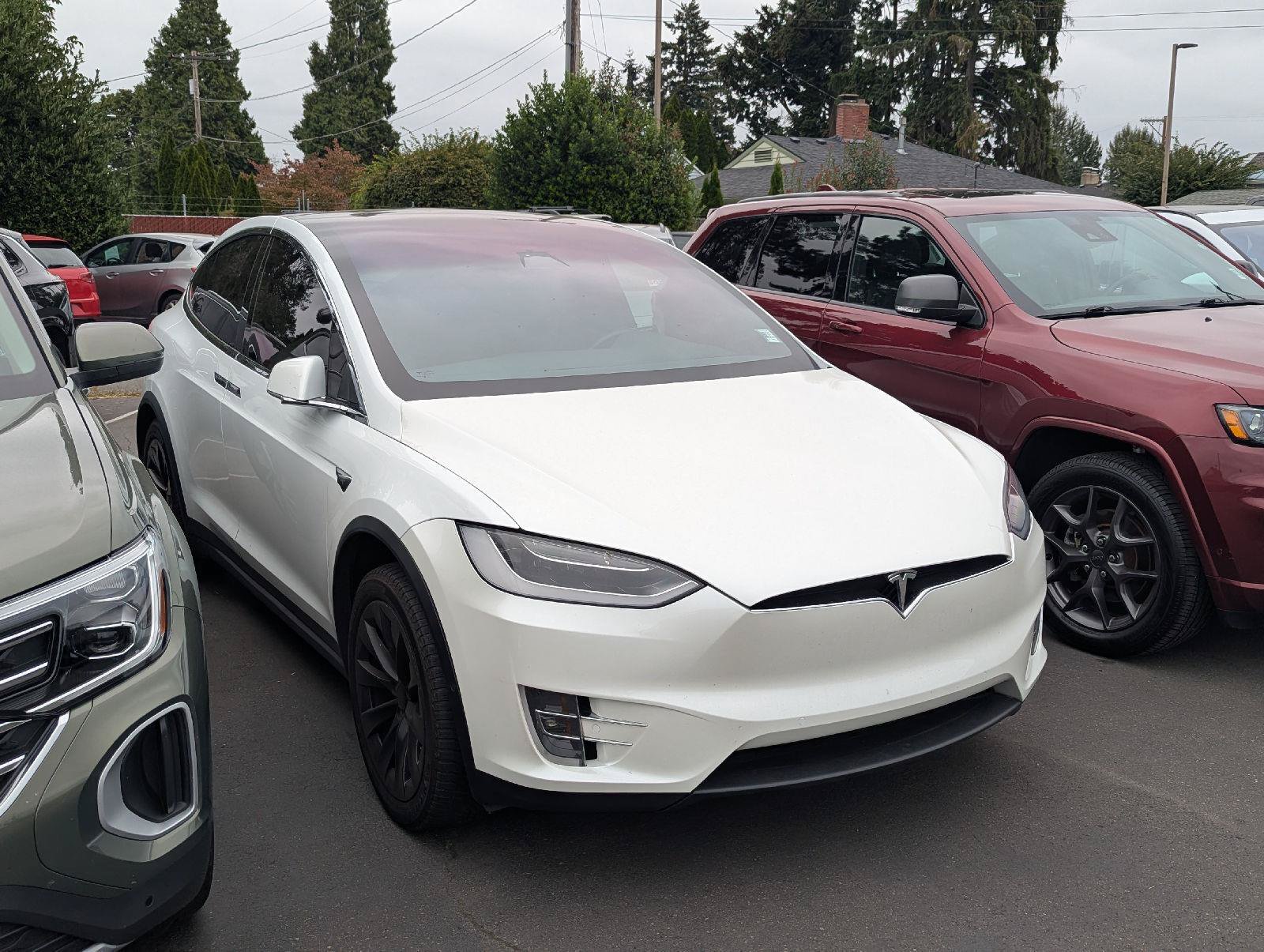 Used 2018 Tesla Model X 75D AWD/4WD image 7
