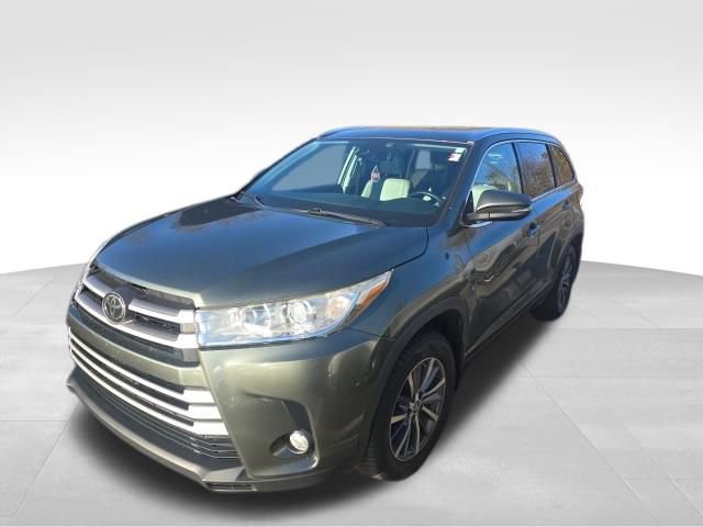 Used 2019 Toyota Highlander XLE image 9
