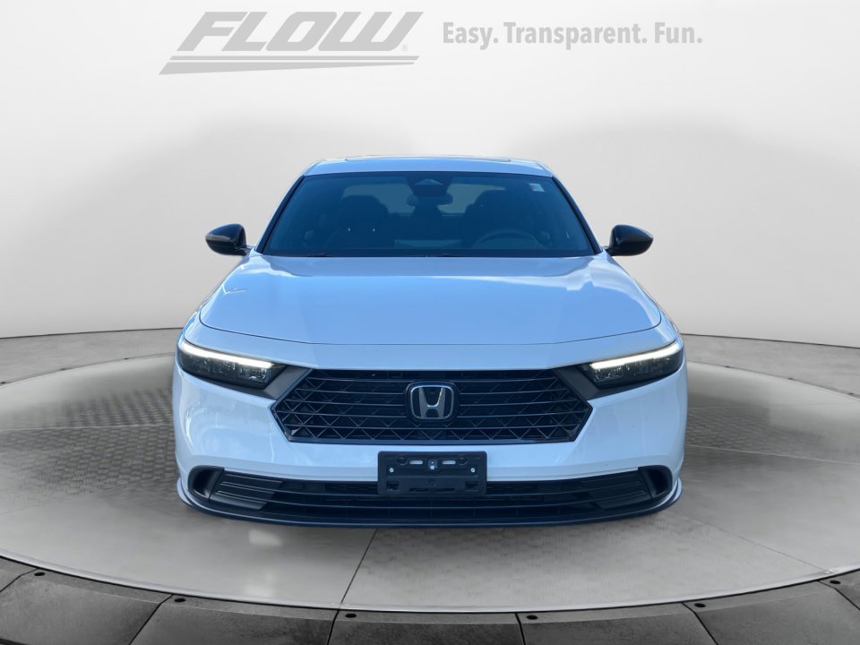 Used 2023 Honda Accord Sport image 3