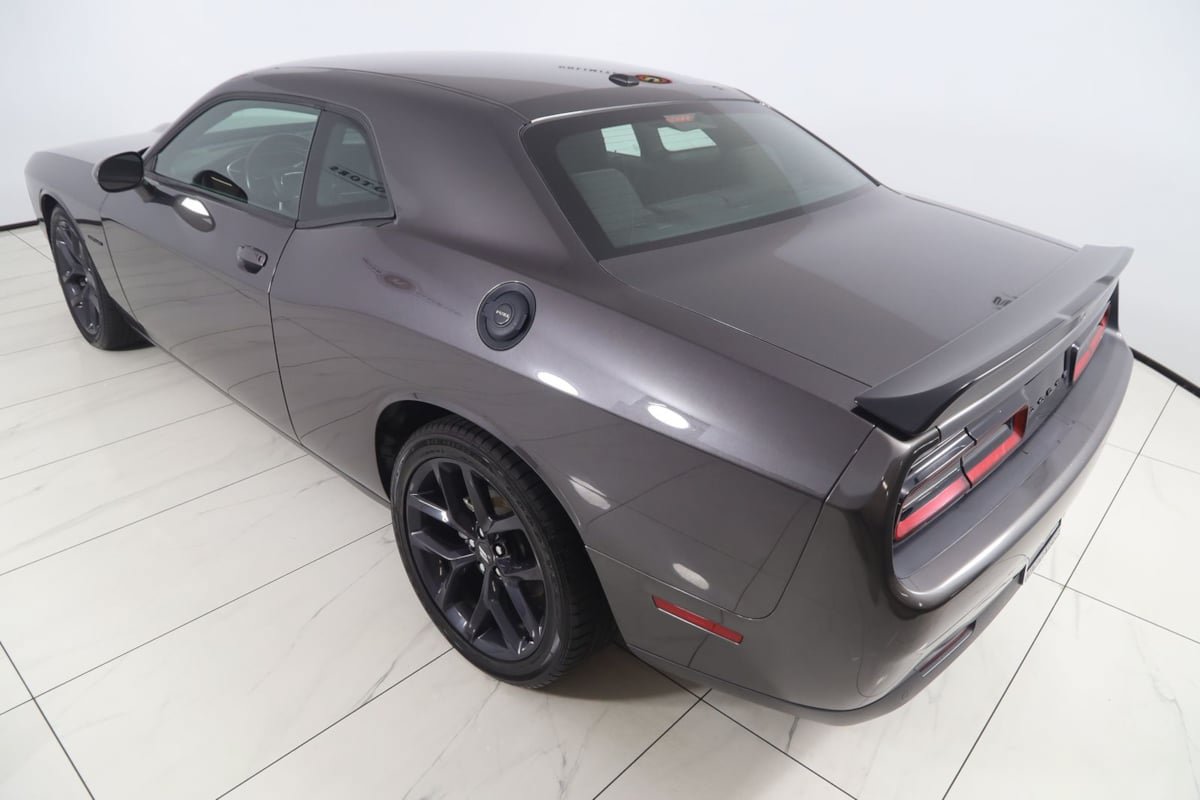 Used 2022 Dodge Challenger R/T w/ Blacktop Package RWD image 27