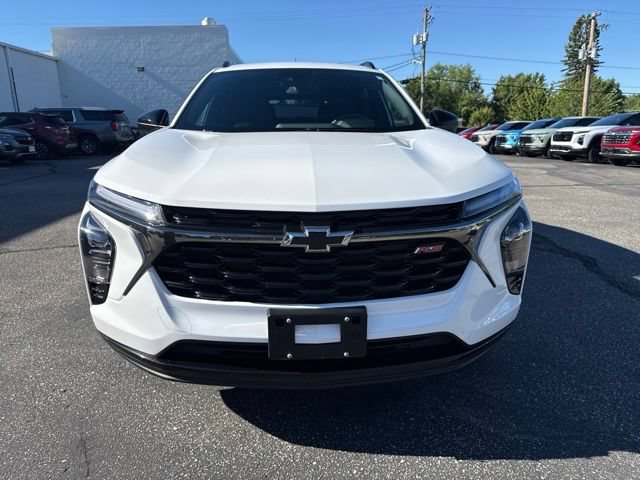 Used 2025 Chevrolet Trax RS w/ Driver Confidence Package FWD image 8