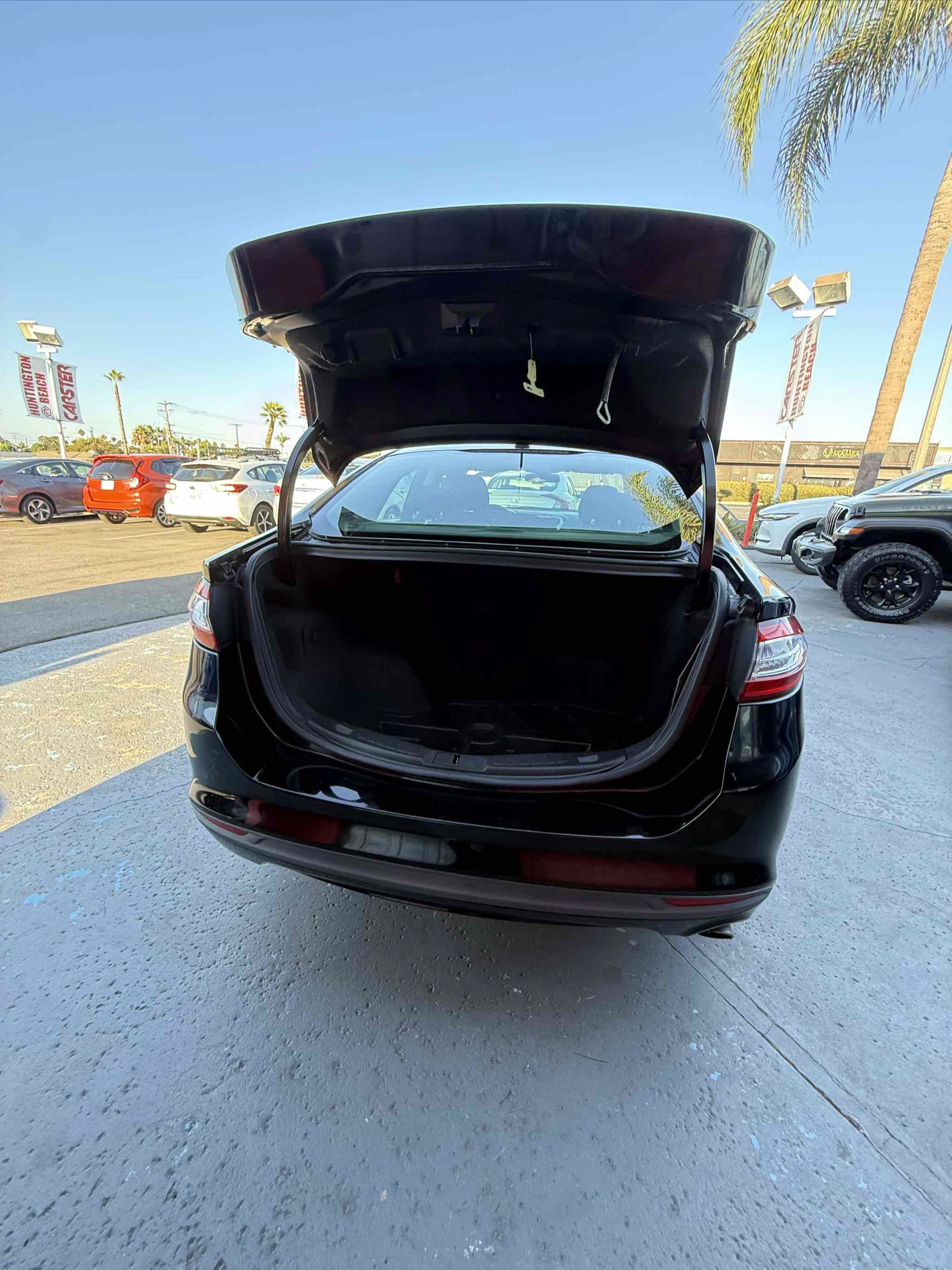 Used 2016 Ford Fusion SE FWD image 53
