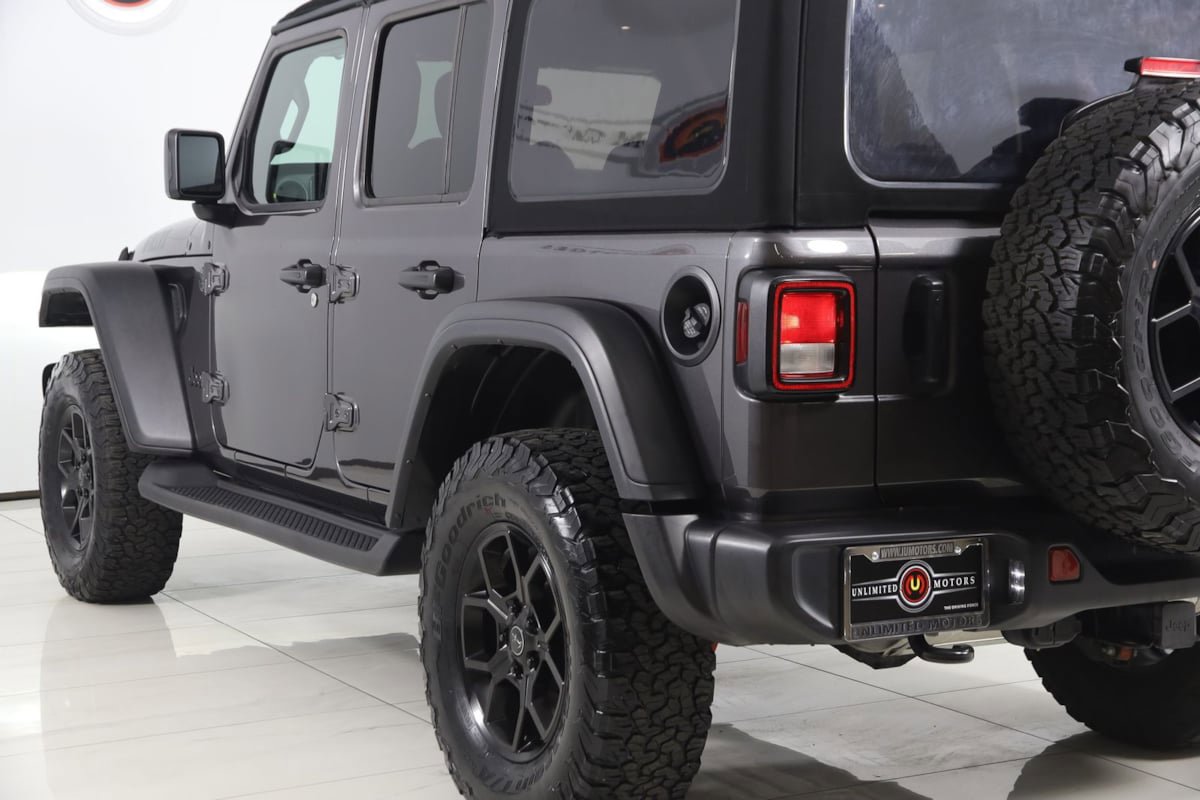 Used 2024 Jeep Wrangler Willys image 24