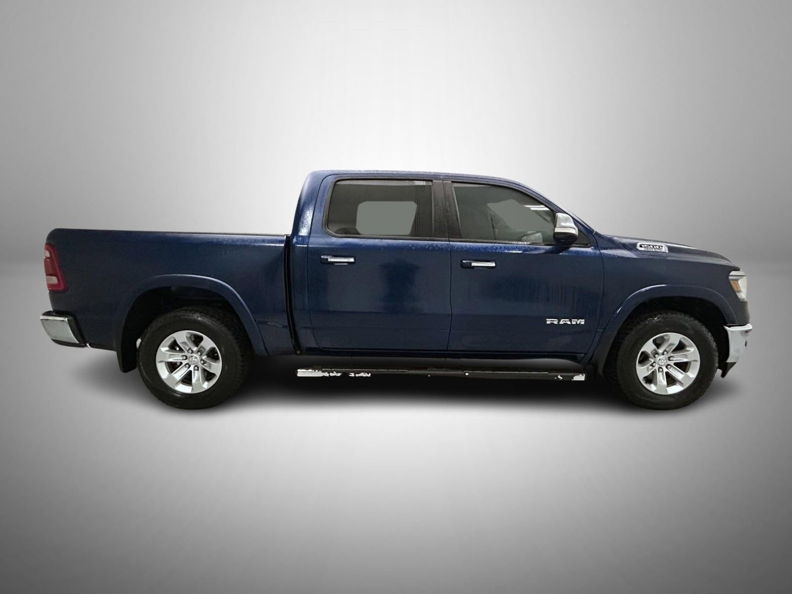 Used 2020 RAM 1500 Laramie AWD/4WD image 4