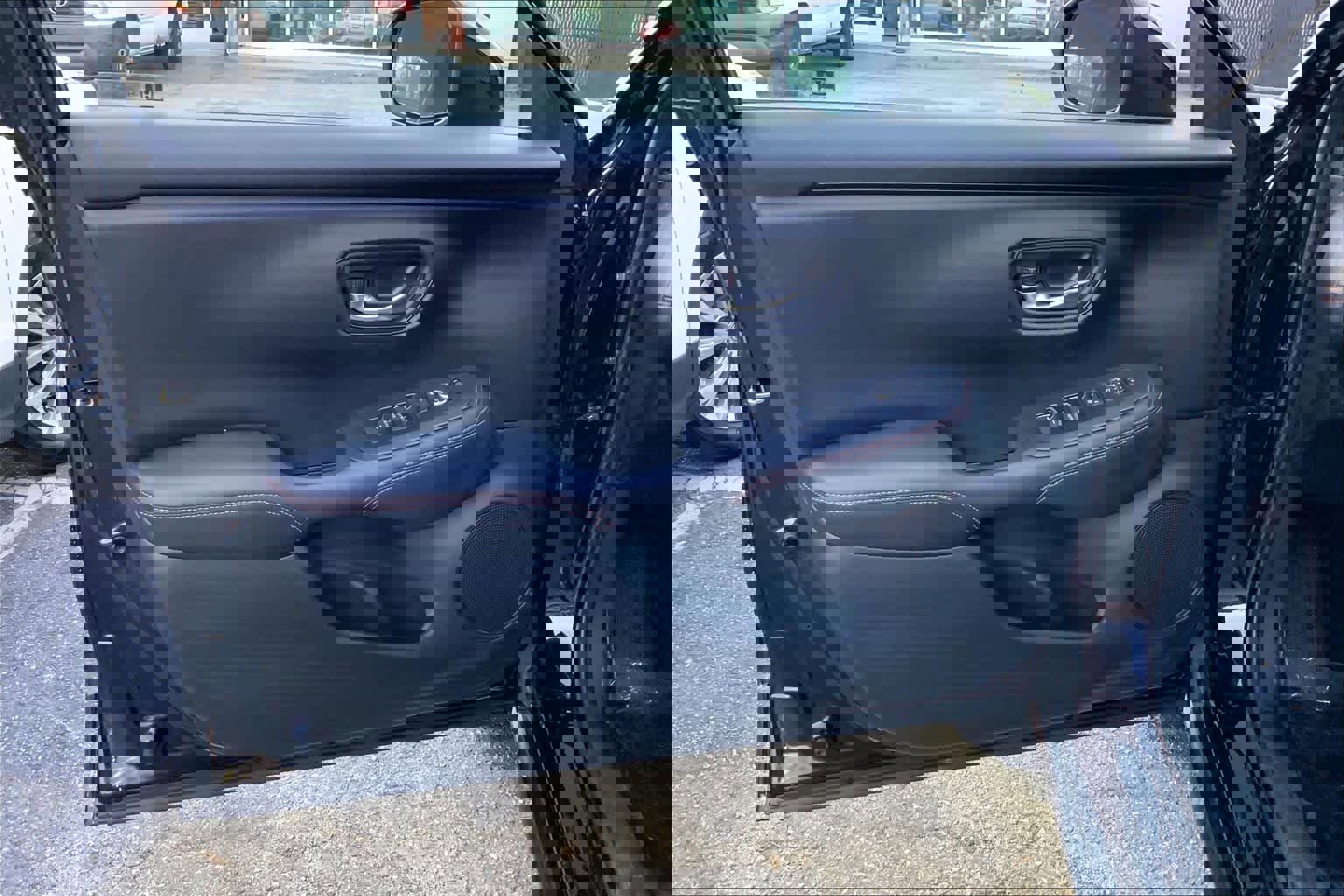 Used 2025 Honda HR-V Sport image 21