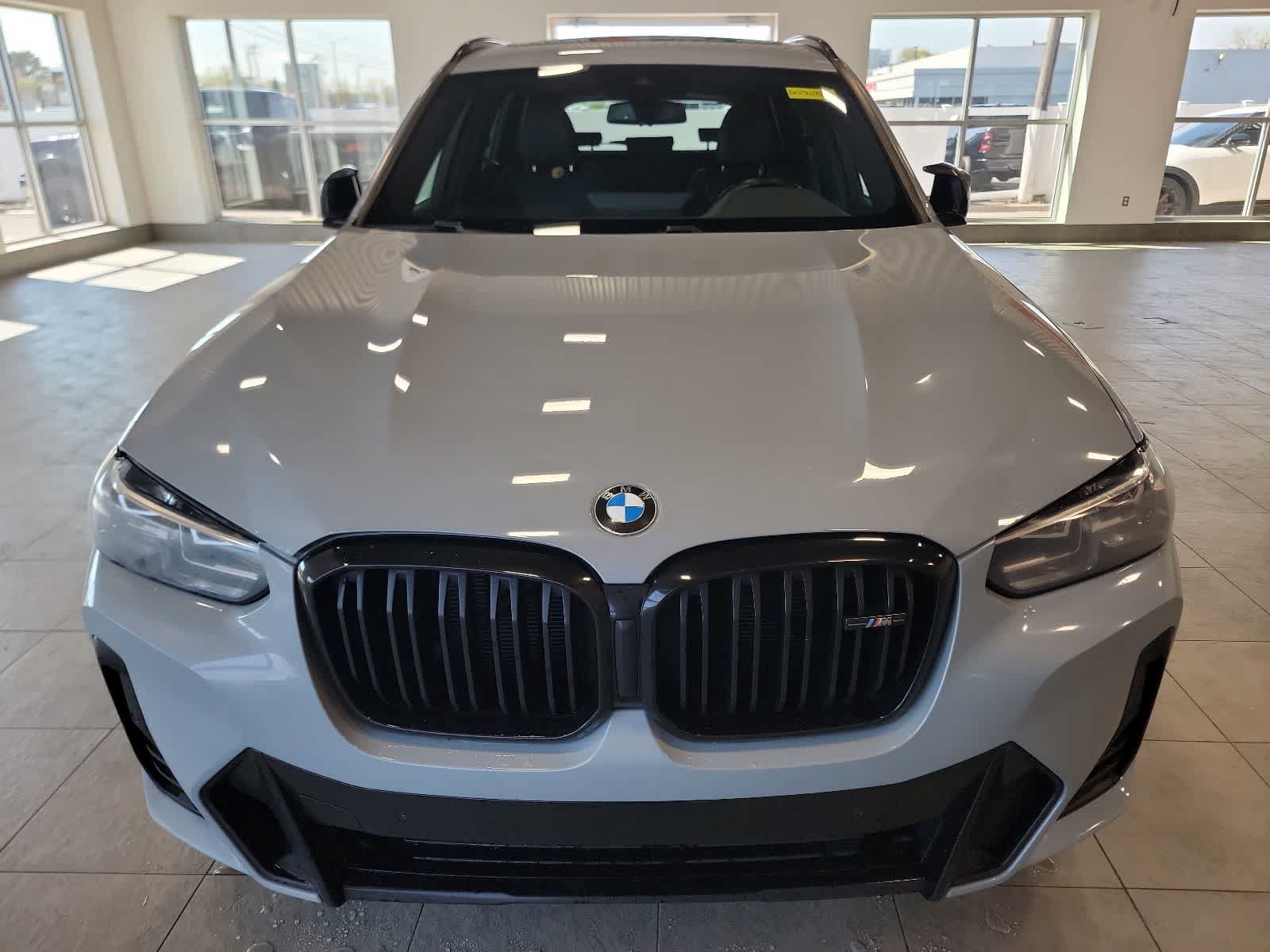 Used 2022 BMW X3 M40i AWD/4WD image 3