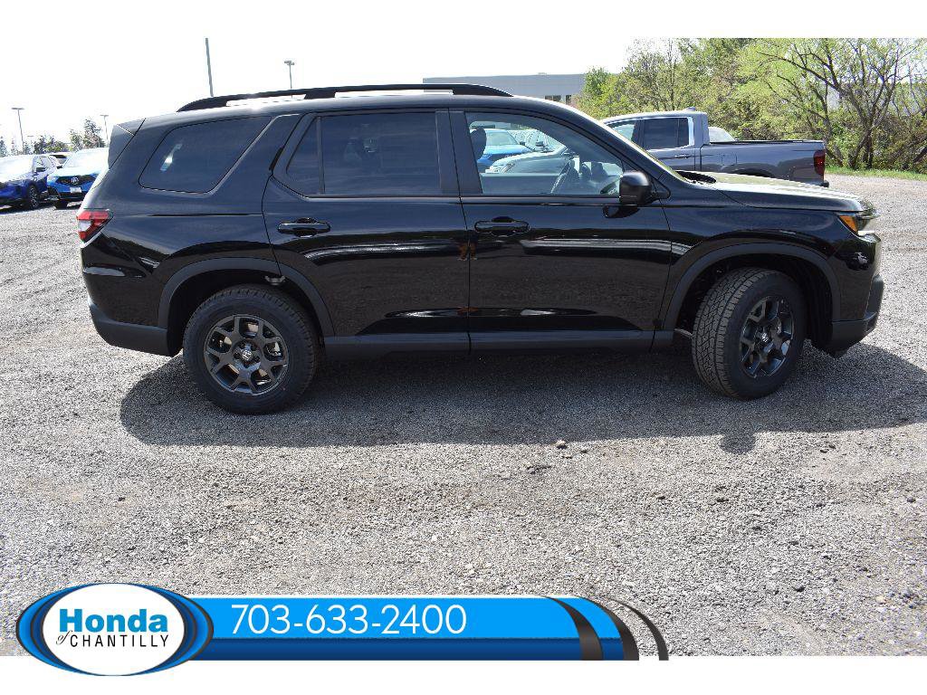 New 2026 Honda Pilot TrailSport image 8