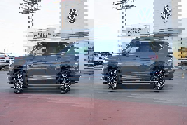 New 2026 Volkswagen Atlas SEL Premium R-Line image 3