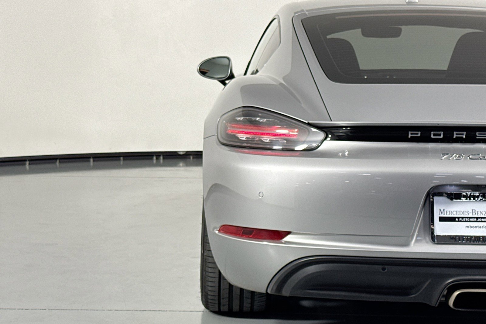 Used 2021 Porsche 718 Cayman image 12