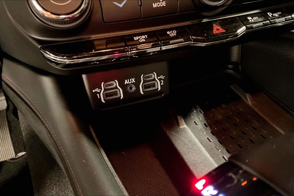 Used 2025 Dodge Durango R/T w/ Blacktop Package AWD/4WD image 29