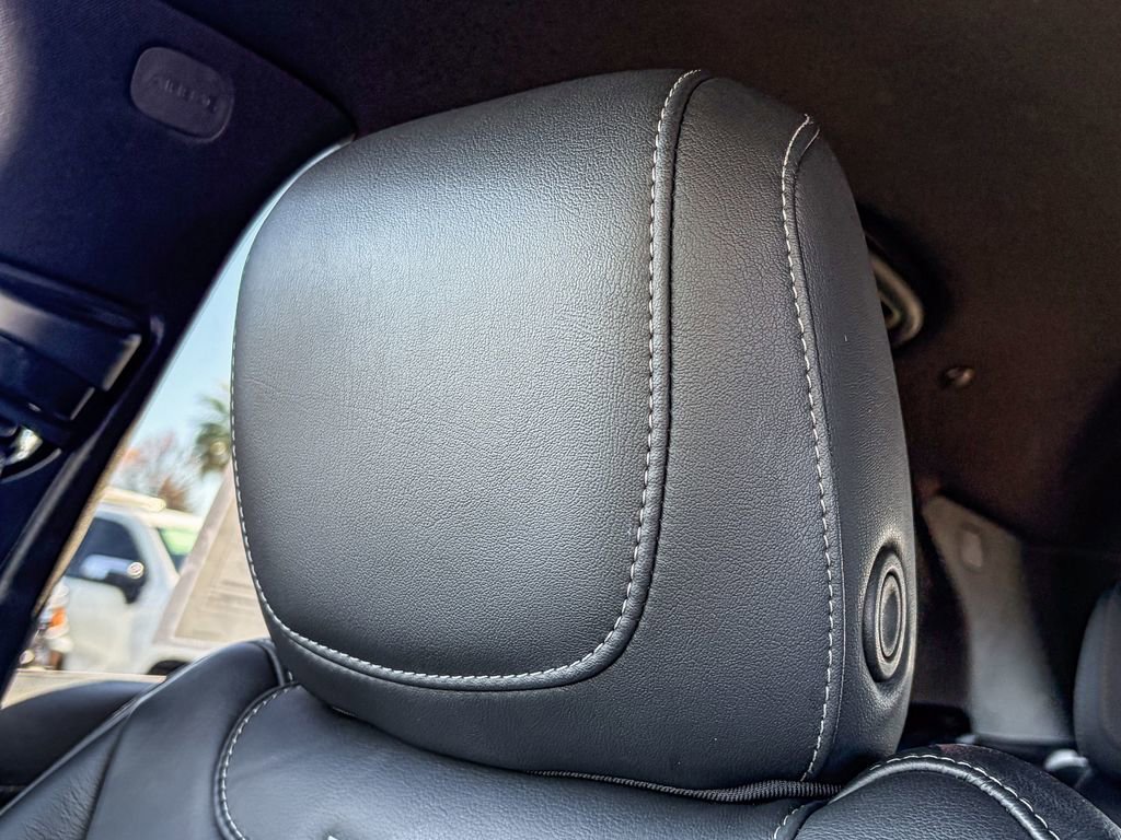 Certified 2024 Cadillac XT4 Premium Luxury image 51