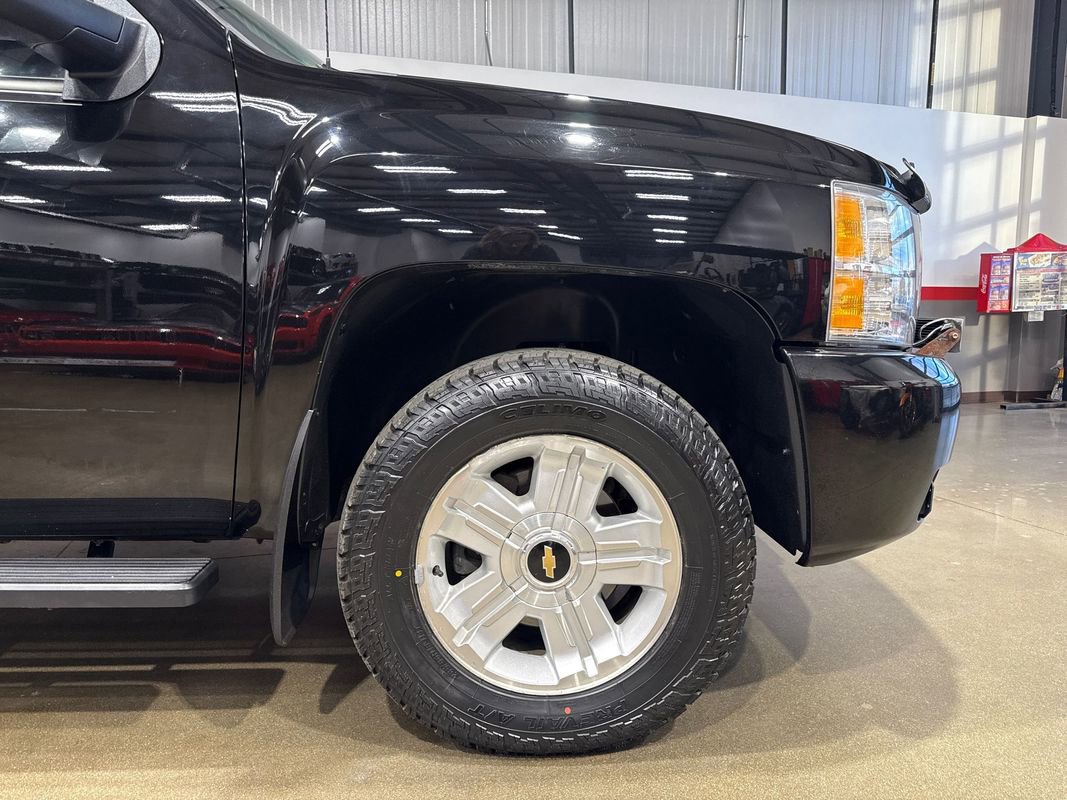 Used 2009 Chevrolet Silverado 1500 LT w/ Power Pack Plus image 39