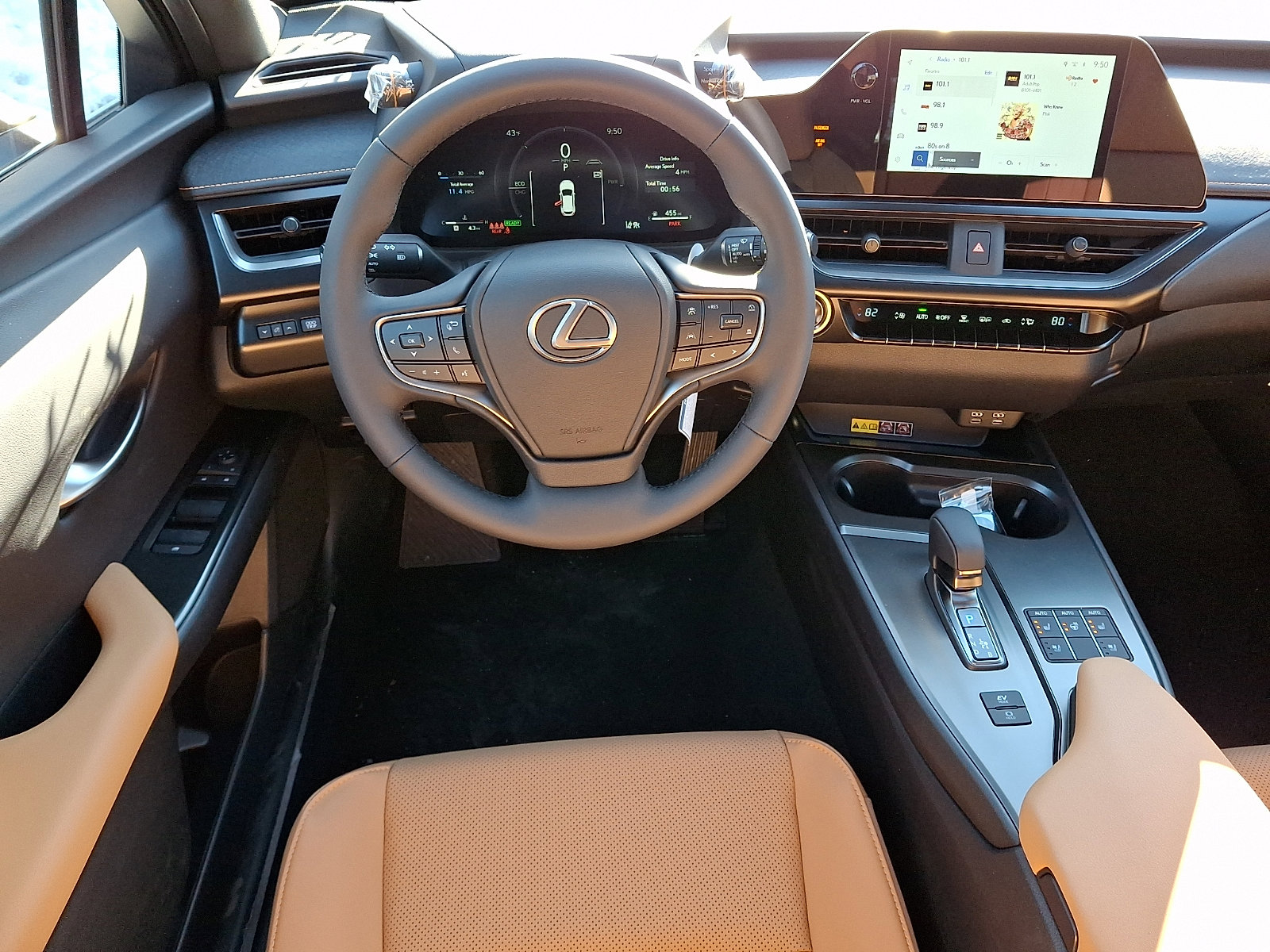 New 2025 Lexus UX 300h AWD image 7