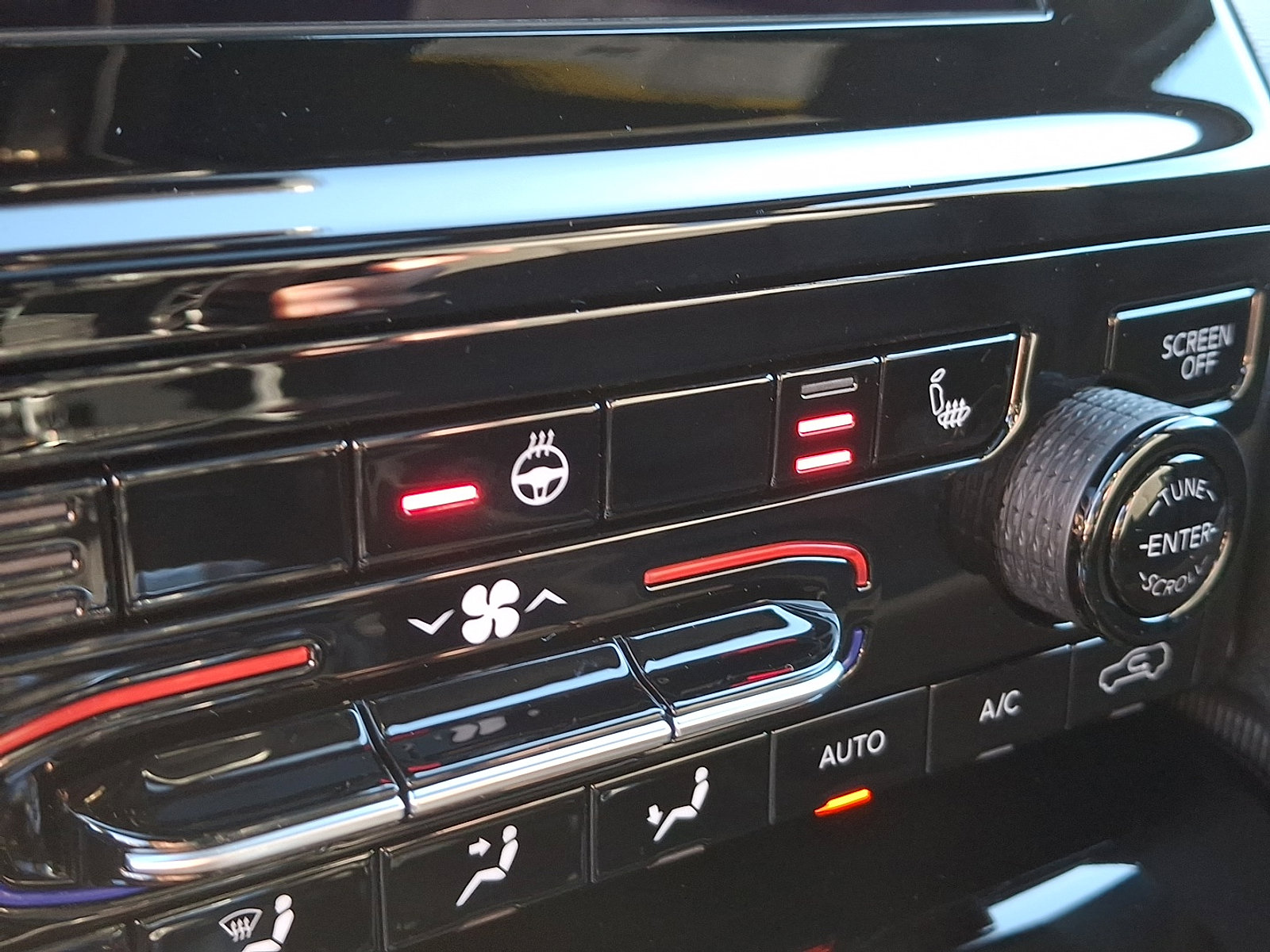 Used 2025 Jeep Grand Cherokee L Altitude image 25