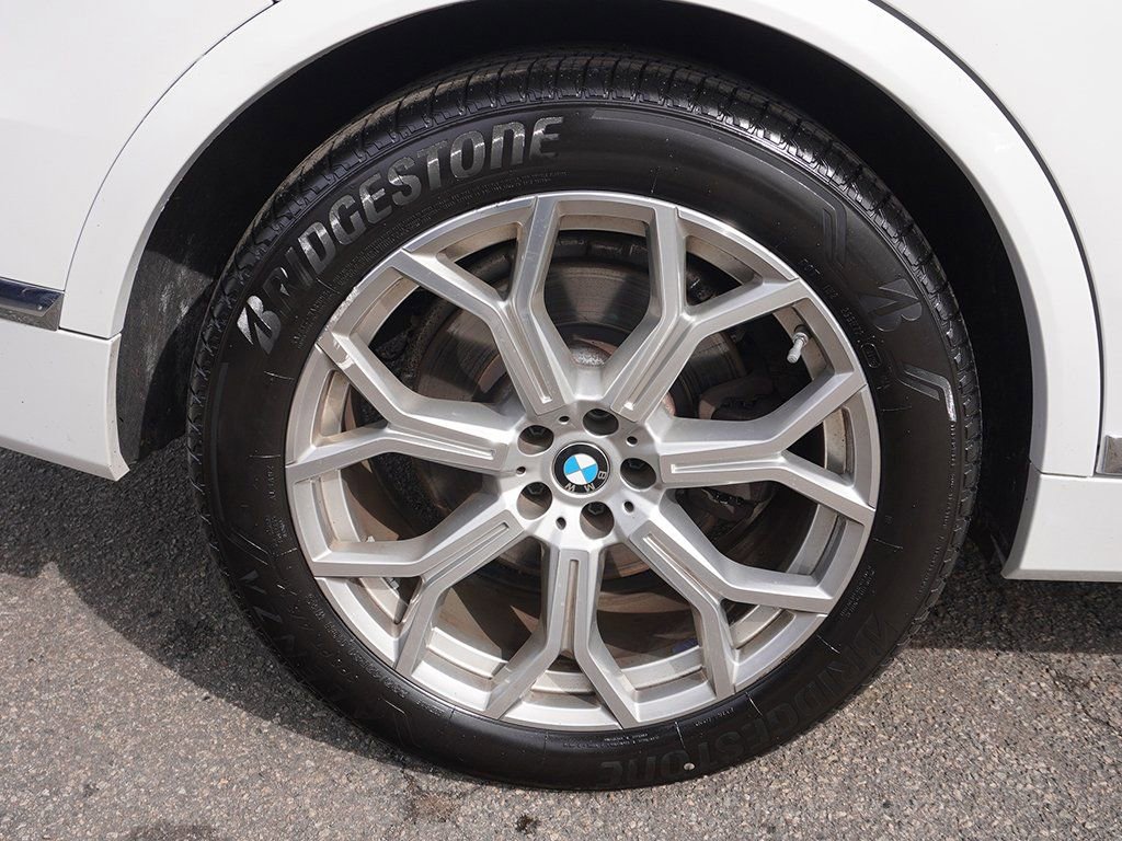 Used 2023 BMW X7 xDrive40i w/ Premium Package image 24