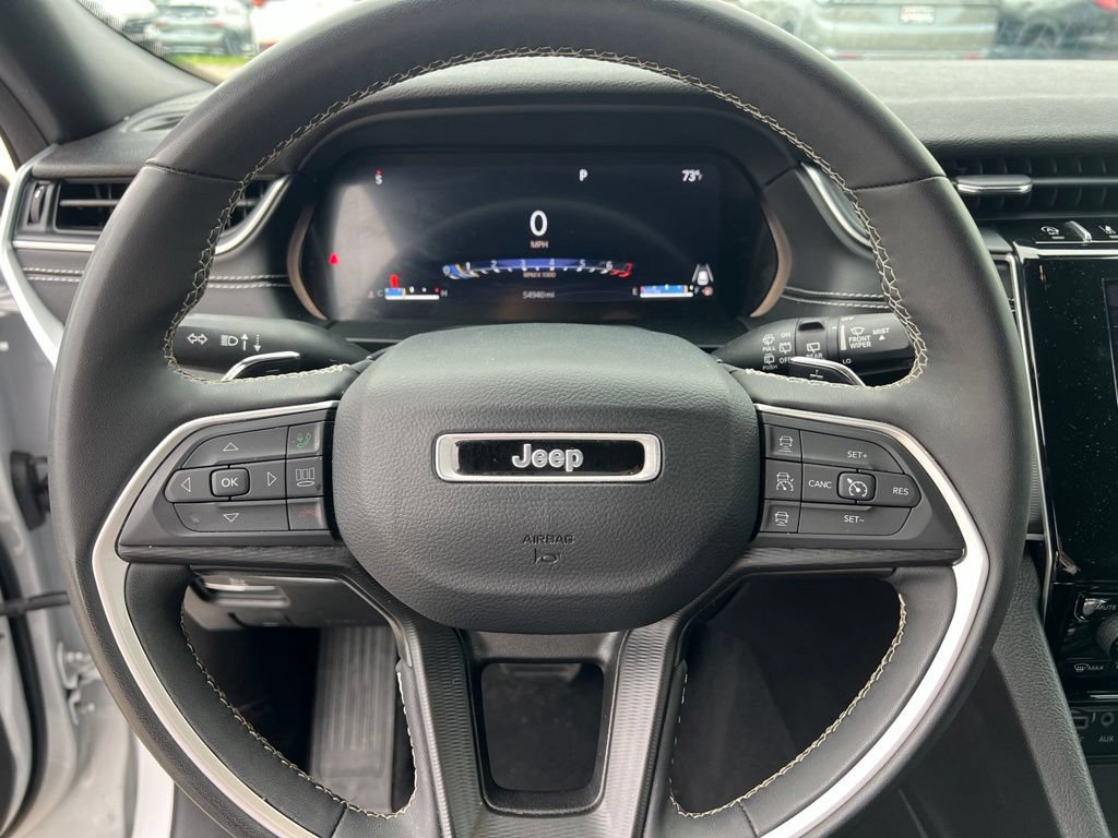 Used 2024 Jeep Grand Cherokee Altitude RWD image 21