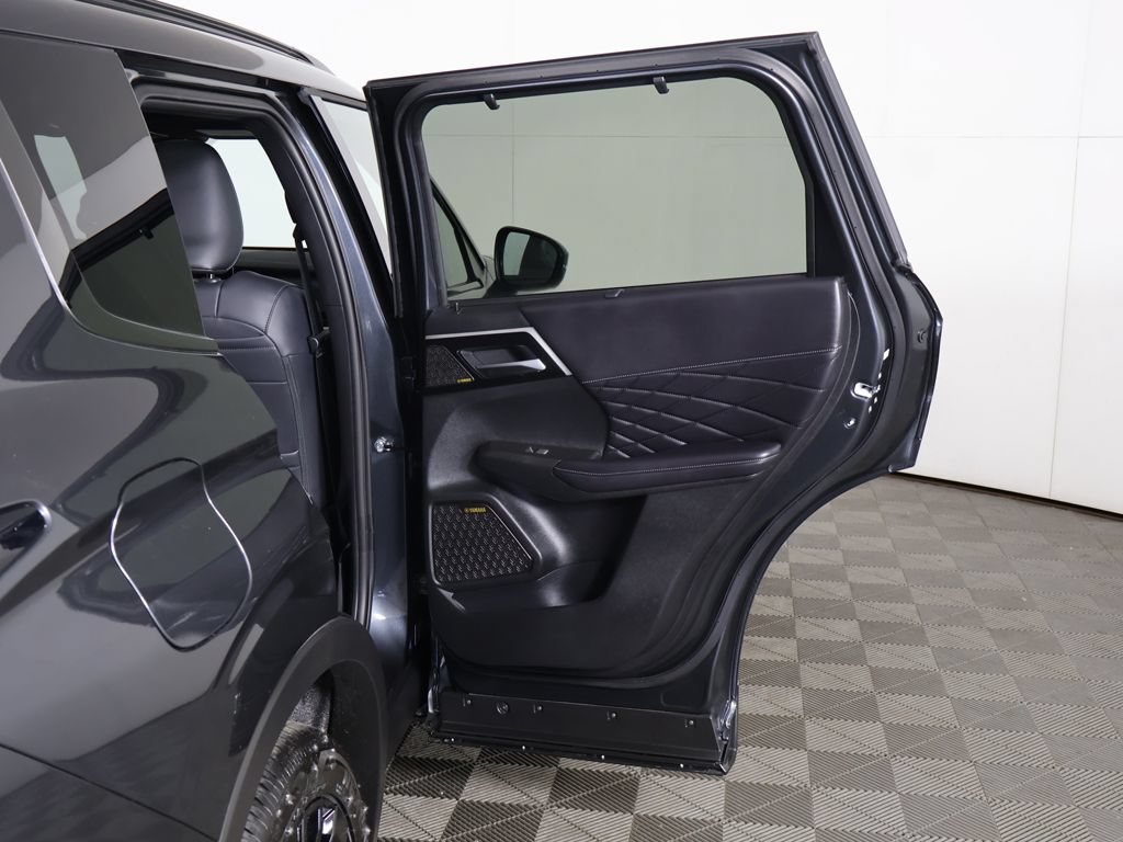 New 2026 Mitsubishi Outlander SEL Black Edition AWD/4WD image 28
