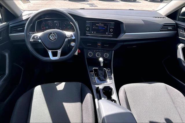 Used 2019 Volkswagen Jetta S w/ Driver Assistance Package FWD image 3