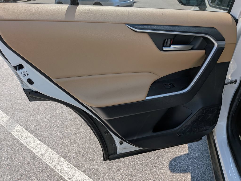Used 2019 Toyota RAV4 XLE Premium w/ Advanced Technology Package FWD image 23