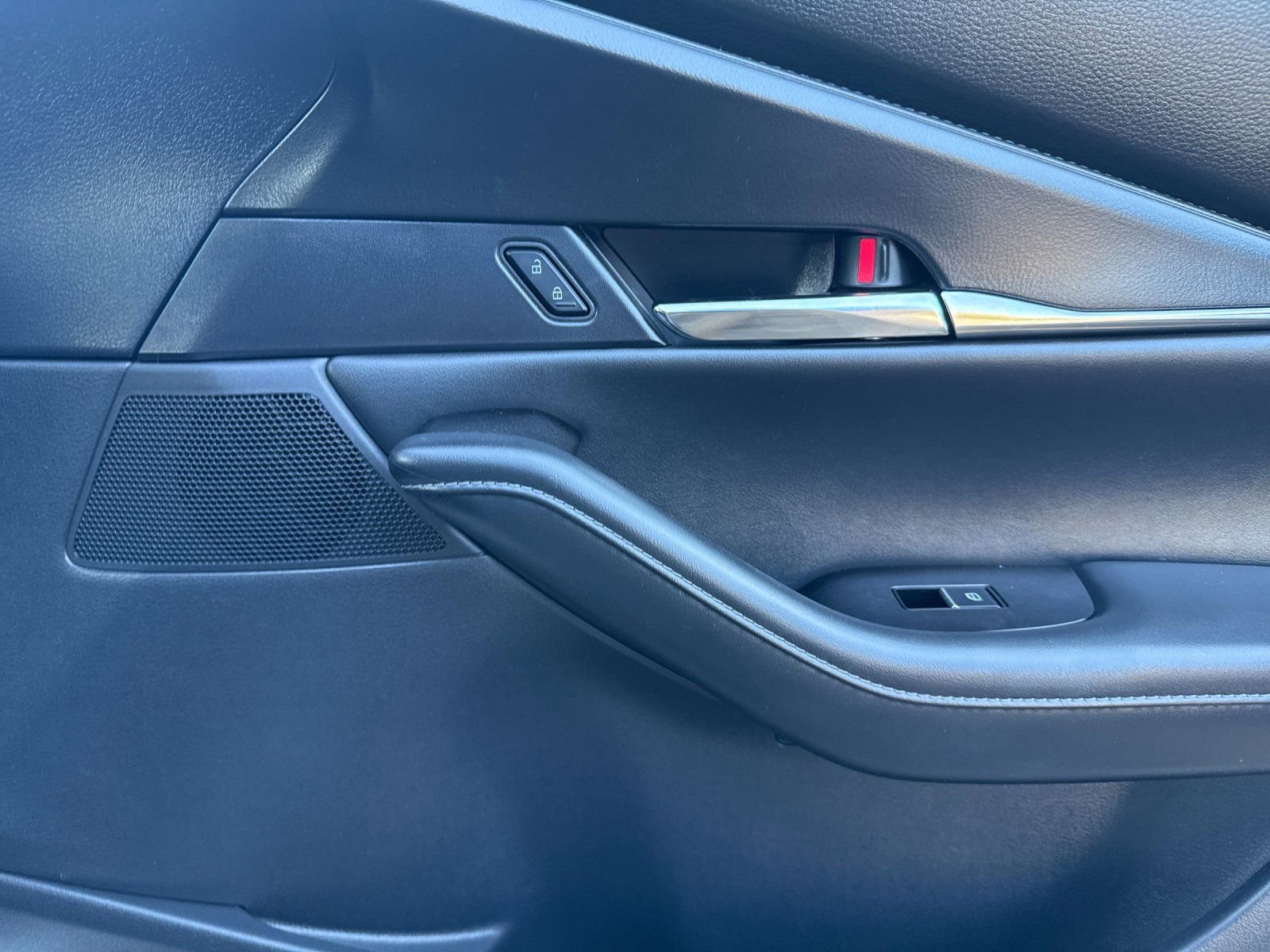 Used 2024 MAZDA CX-30 AWD 2.5 S w/ Preferred Package image 19