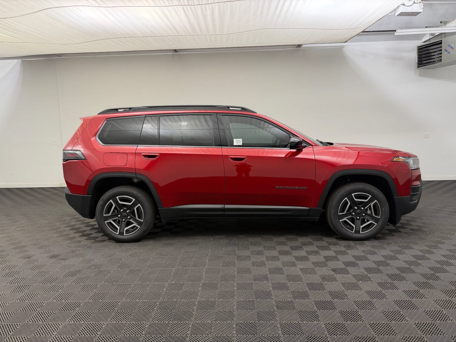 New 2026 Jeep Cherokee Laredo AWD/4WD image 8