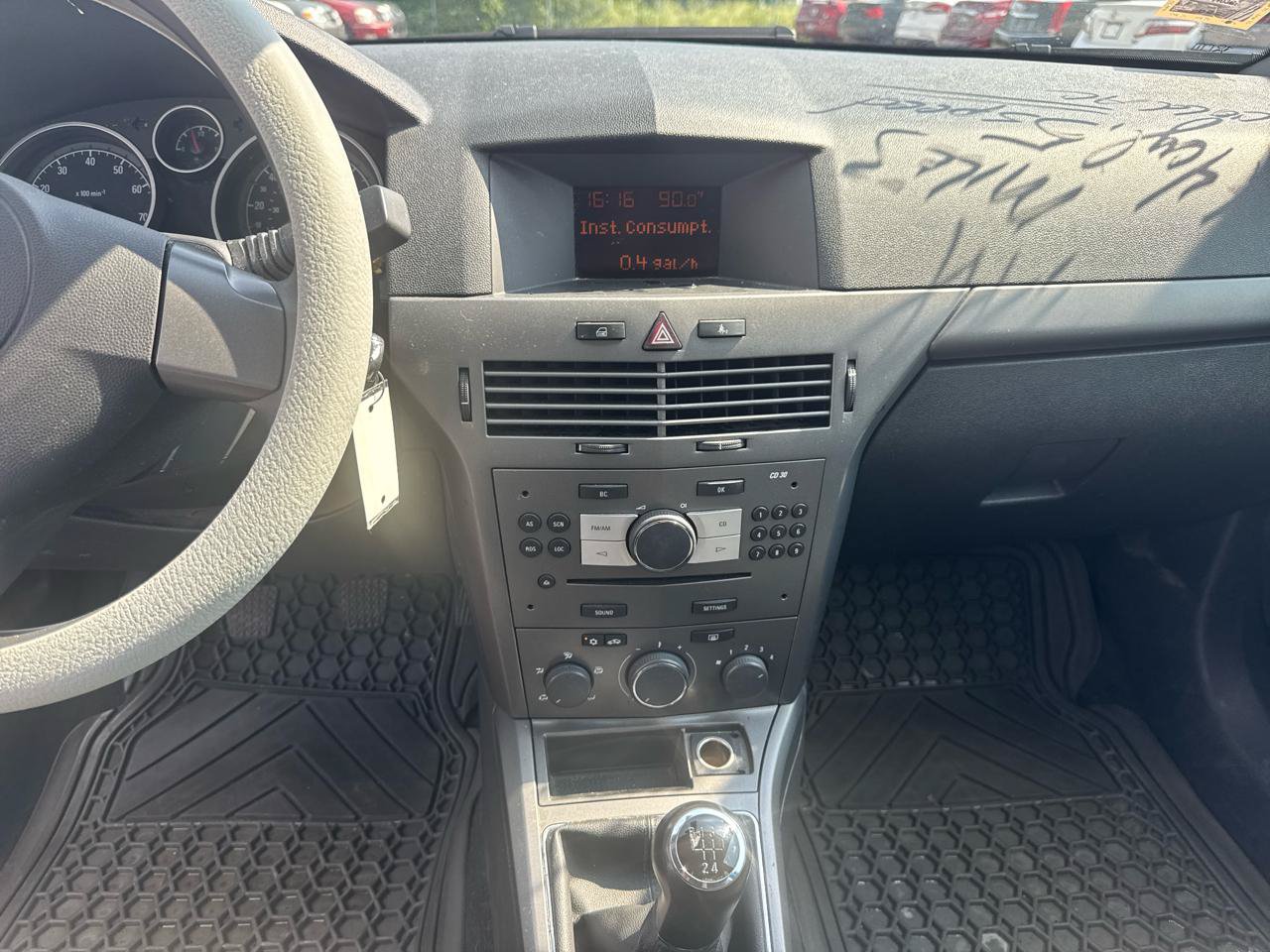 Used 2008 Saturn Astra XE FWD image 10