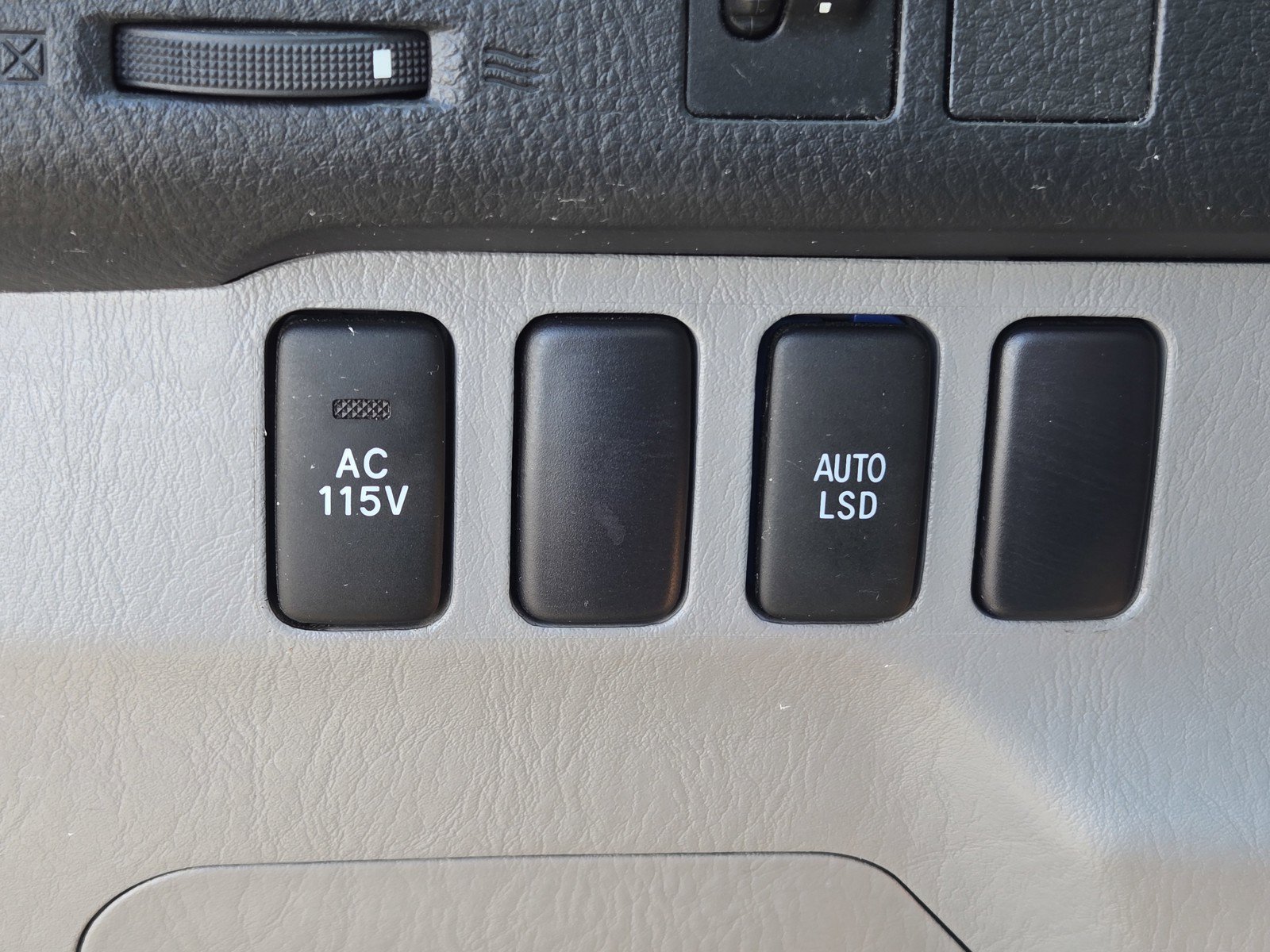 Used 2006 Toyota 4Runner SR5 RWD image 22