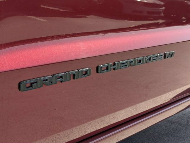 Certified 2022 Jeep Grand Cherokee Laredo X RWD image 14