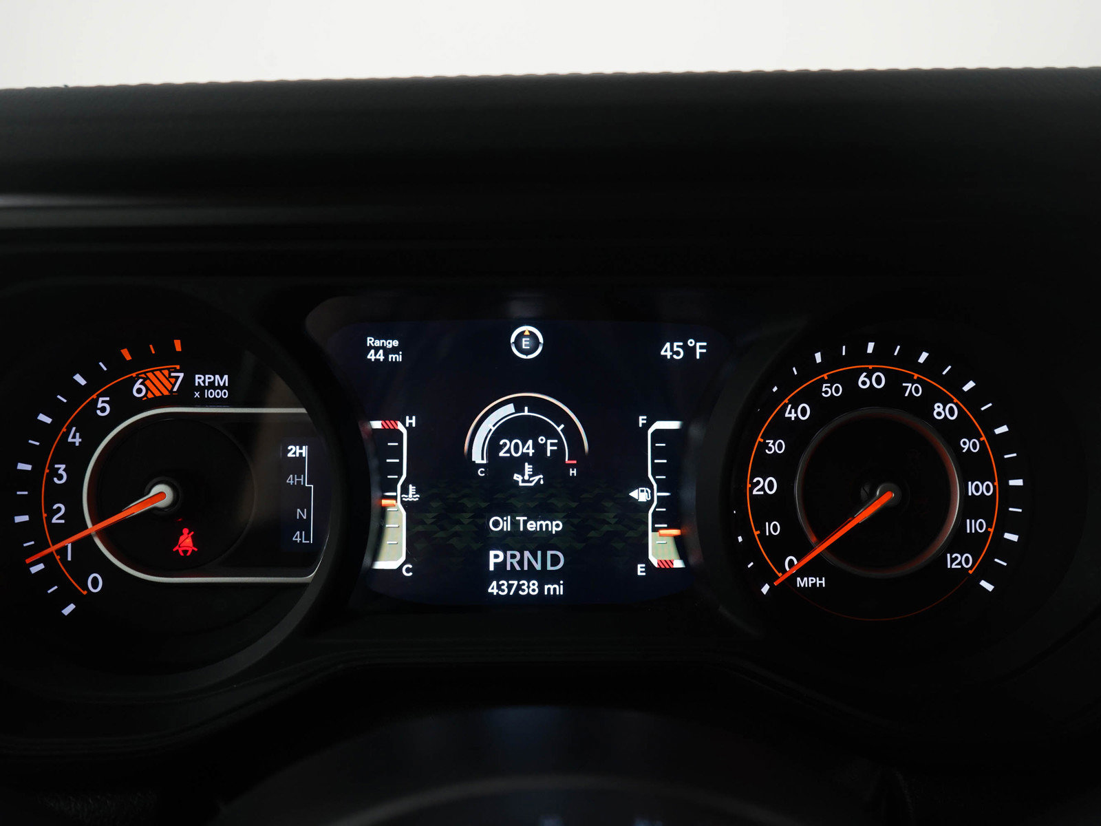 Used 2024 Jeep Wrangler Sahara image 28