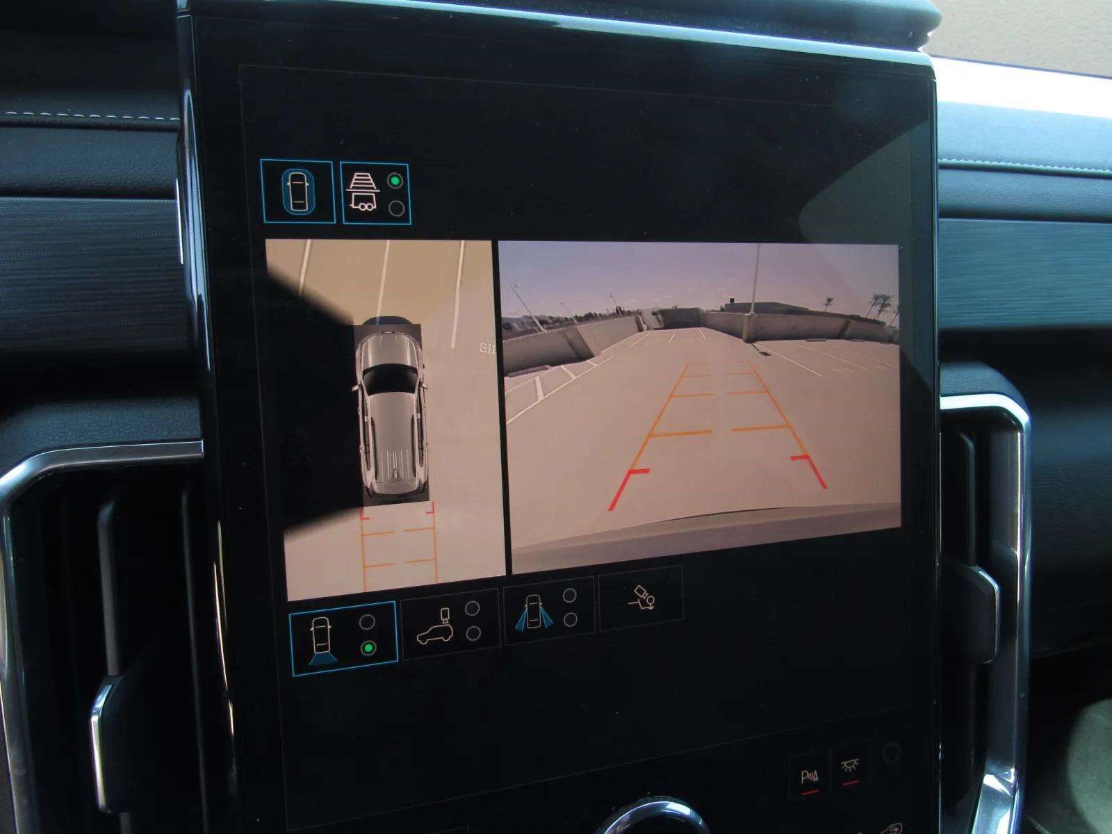 Used 2026 GMC Acadia Elevation FWD image 19