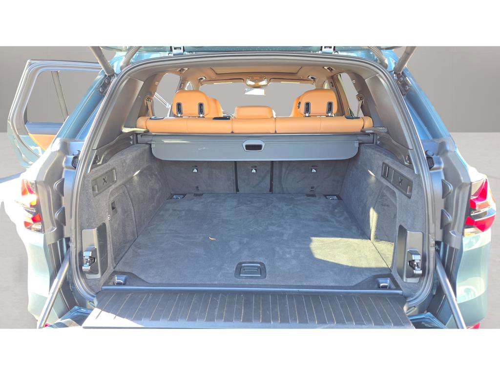 Used 2024 BMW X5 xDrive40i w/ Parking Assistance Package image 47