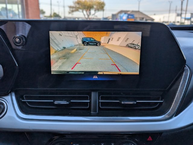 Certified 2025 Chevrolet Trax LT FWD image 7