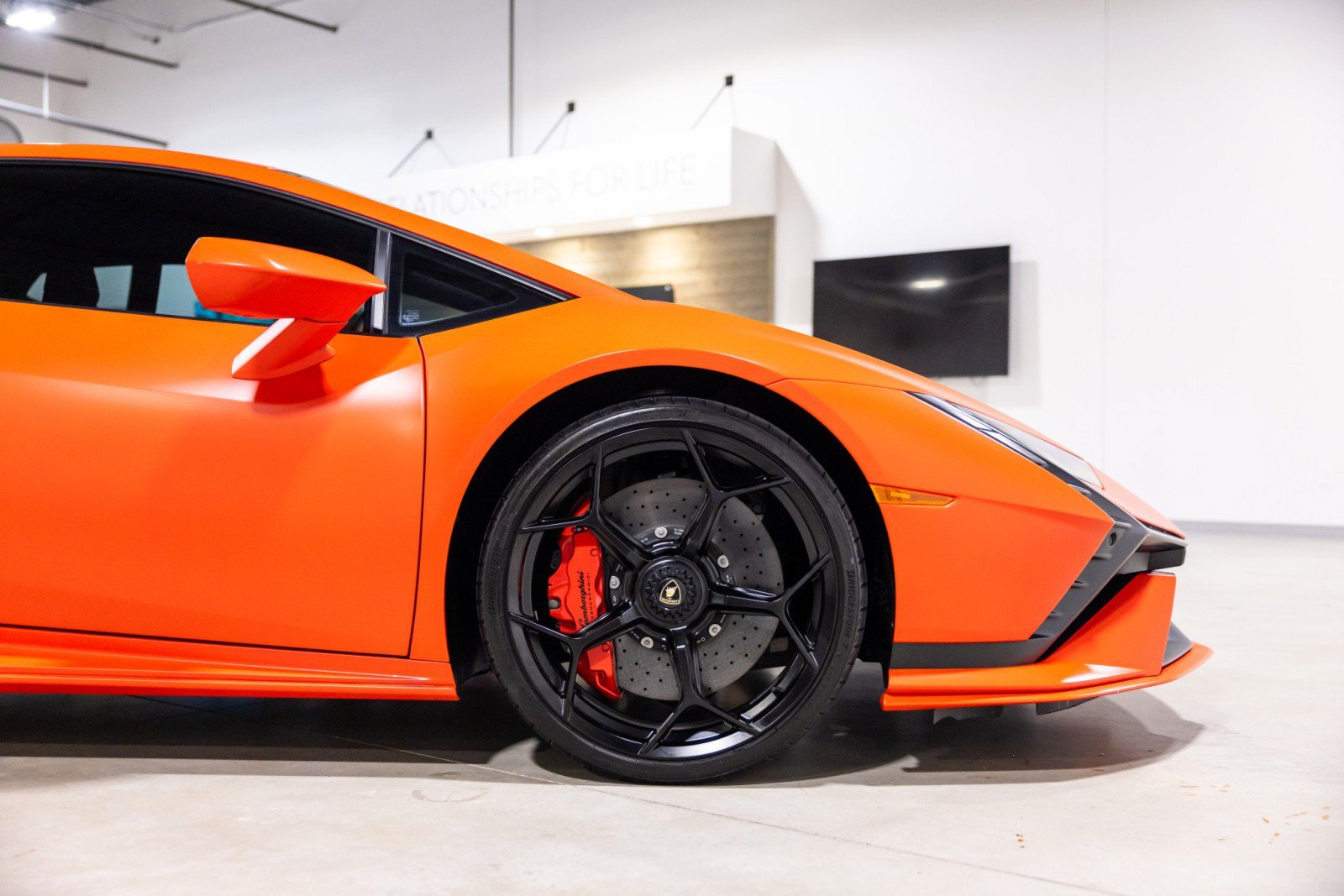 Used 2023 Lamborghini Huracan Tecnica RWD image 25
