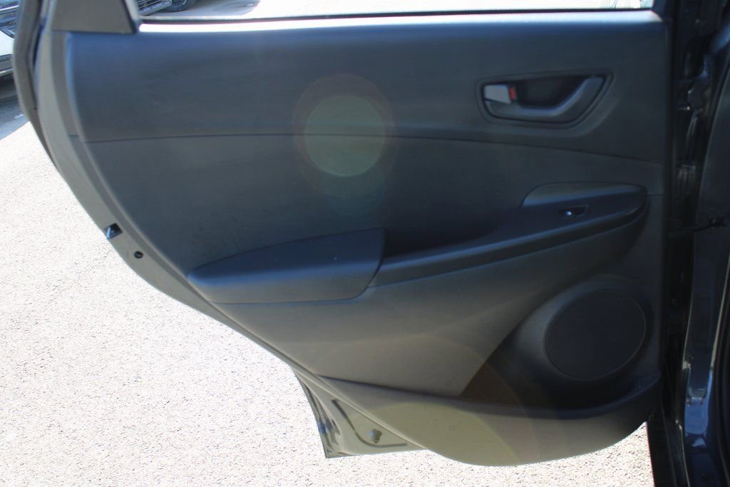 Used 2020 Hyundai Kona SE w/ Cargo Package FWD image 21