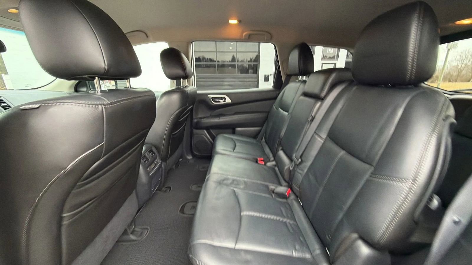 Used 2013 Nissan Pathfinder SL image 35