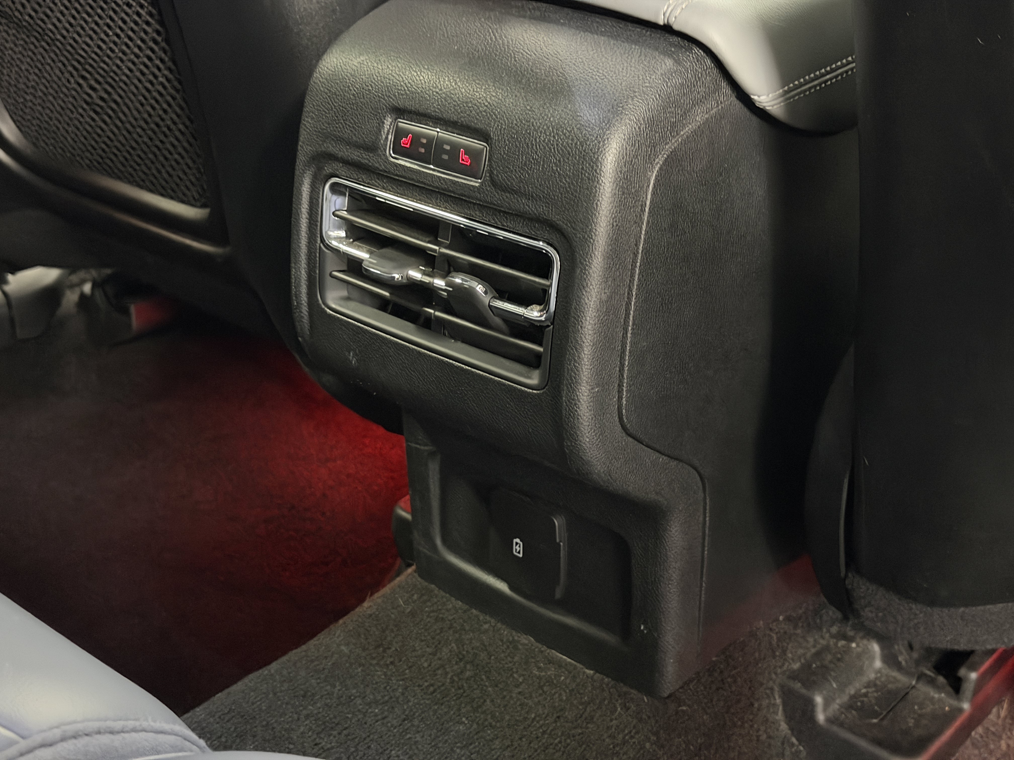 Used 2022 Lincoln Corsair FWD w/ Premium Package image 22
