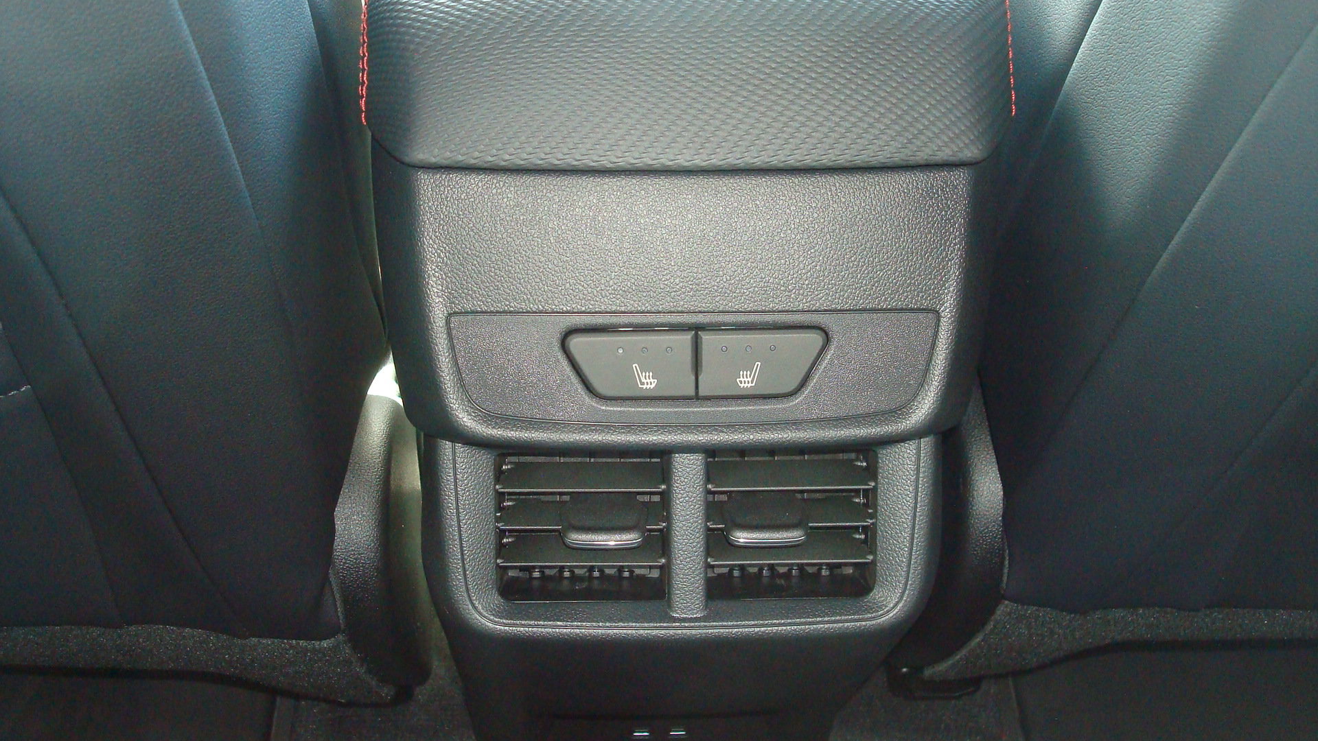 New 2027 Chevrolet Equinox RS w/ Safety and Technology Package AWD/4WD image 11