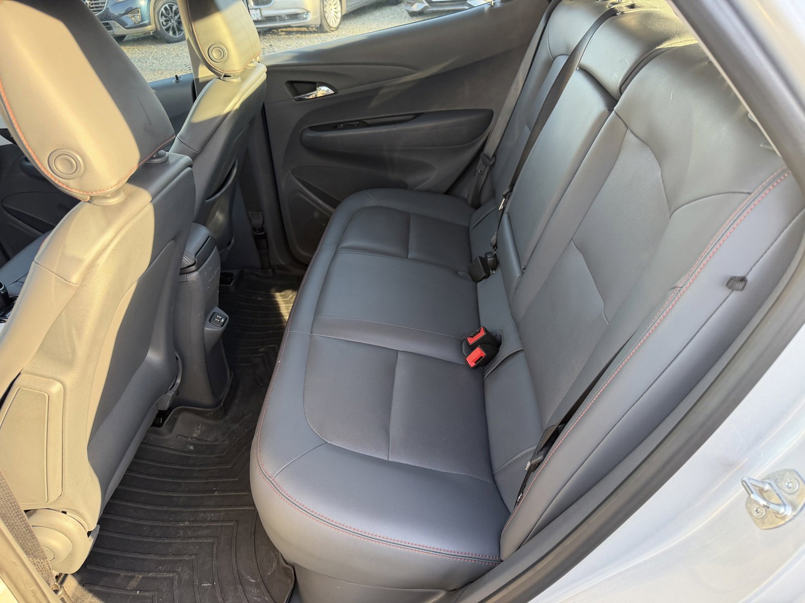 Used 2019 Chevrolet Bolt Premier w/ Infotainment Package image 14