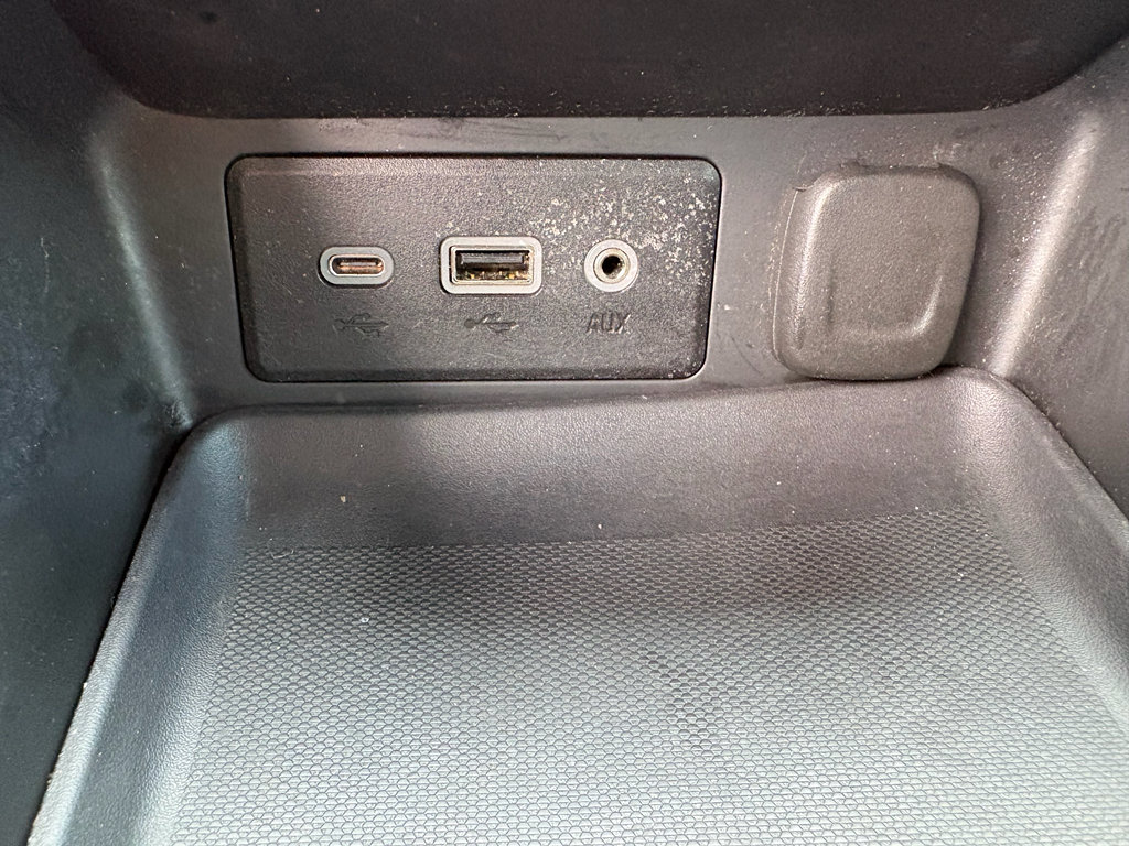 Used 2021 GMC Terrain SLE w/ Driver Convenience Package FWD image 22