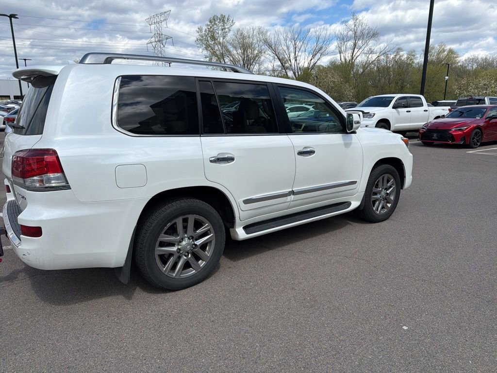 Used 2014 Lexus LX 570 4WD image 19