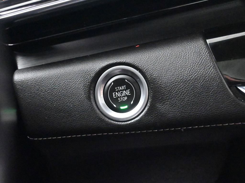 Used 2021 Cadillac Escalade Sport w/ LPO, Illumination Package image 36