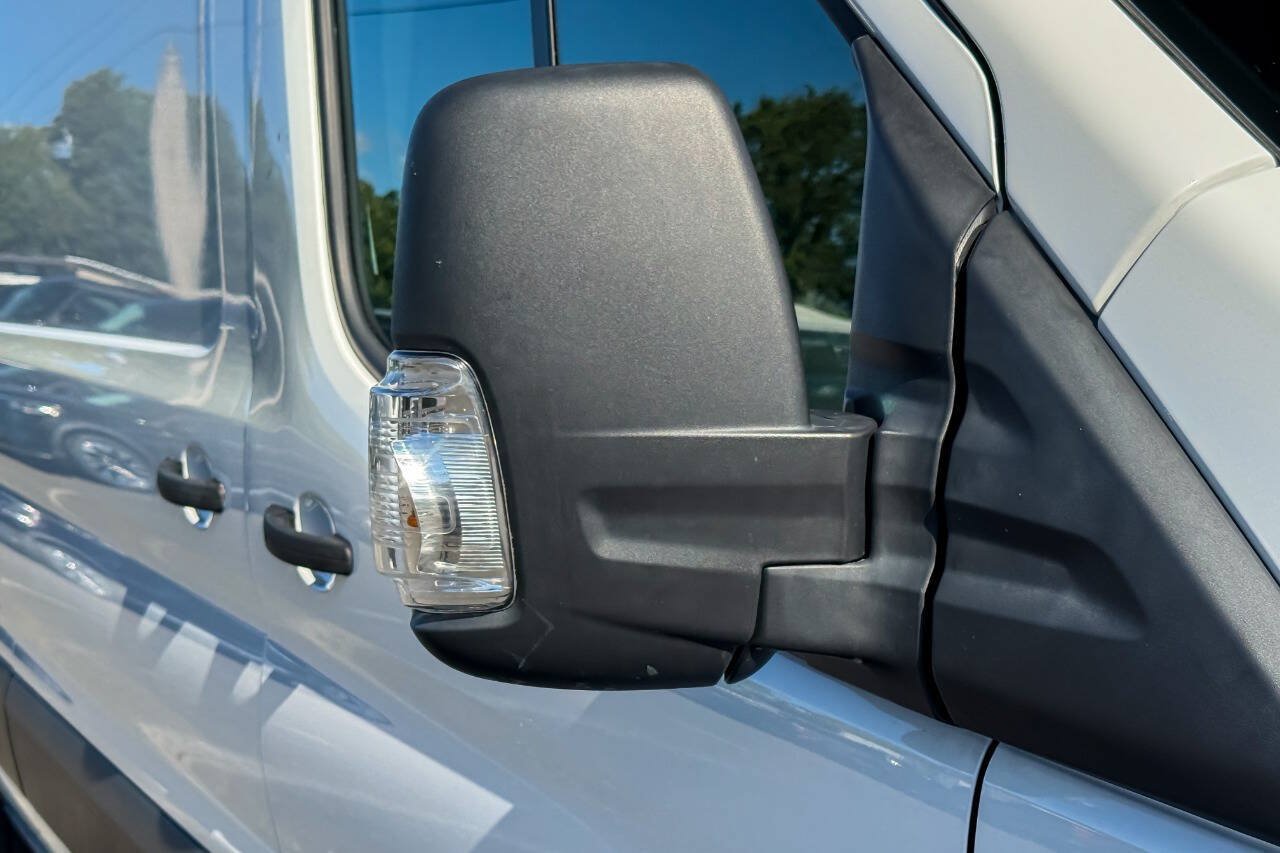 Used 2023 Ford E-Transit Medium Roof w/ Load Area Protection Package RWD image 10