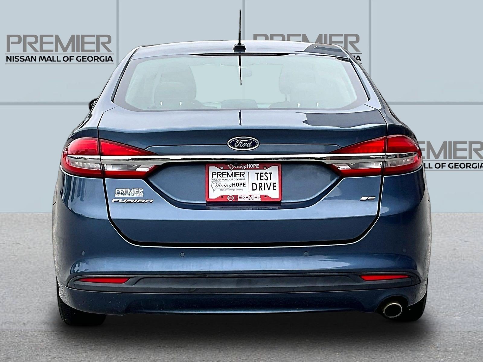 Used 2018 Ford Fusion SE FWD image 6