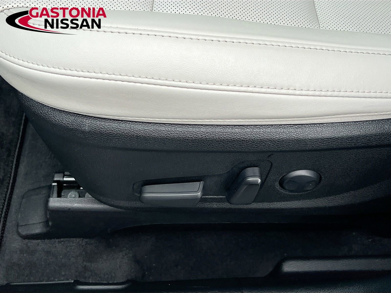 Used 2023 Kia Telluride S image 26