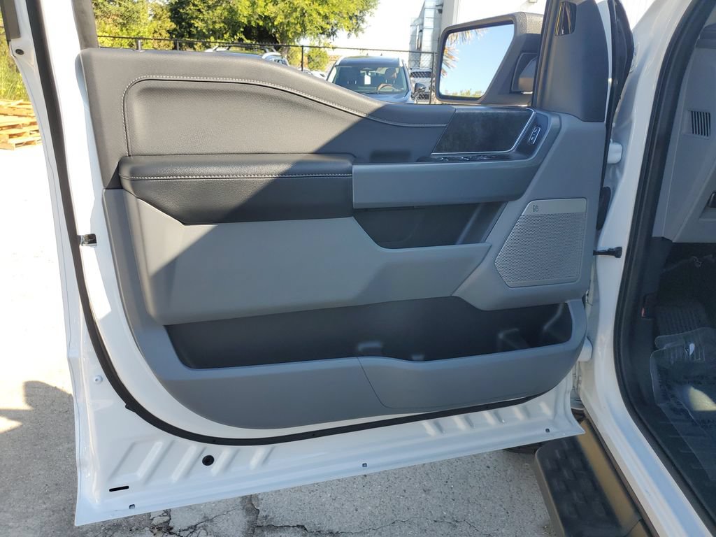 Used 2024 Ford F150 Lightning Flash AWD/4WD image 25