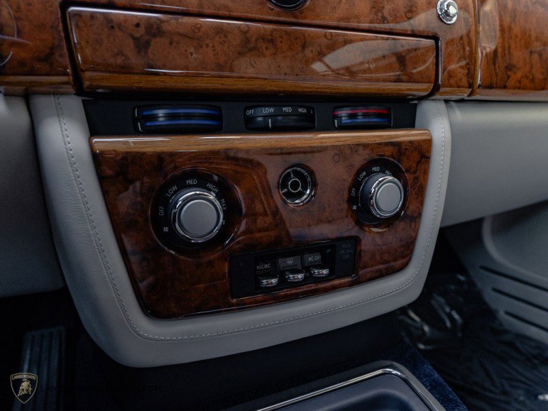 Used 2010 Rolls-Royce Phantom Coupe RWD image 15
