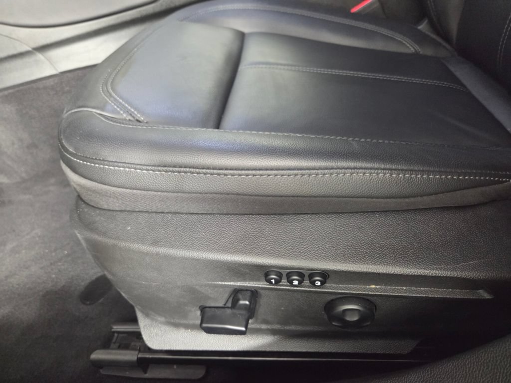 Used 2024 Alfa Romeo Giulia Sprint RWD image 10