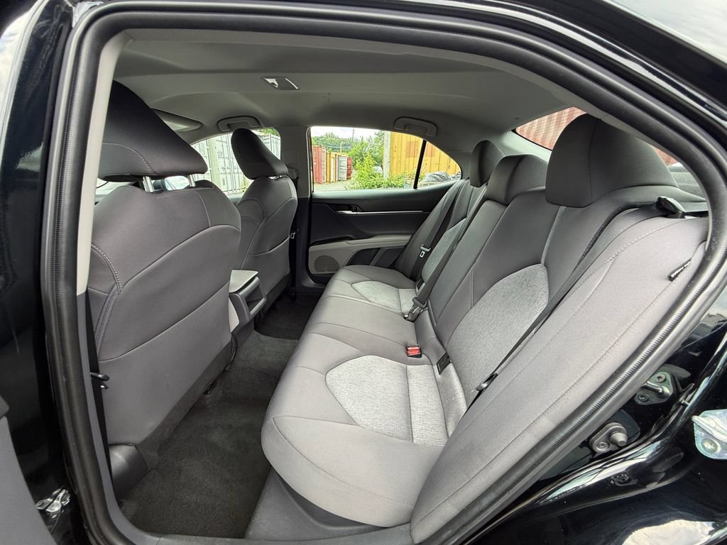 Used 2022 Toyota Camry LE FWD image 23