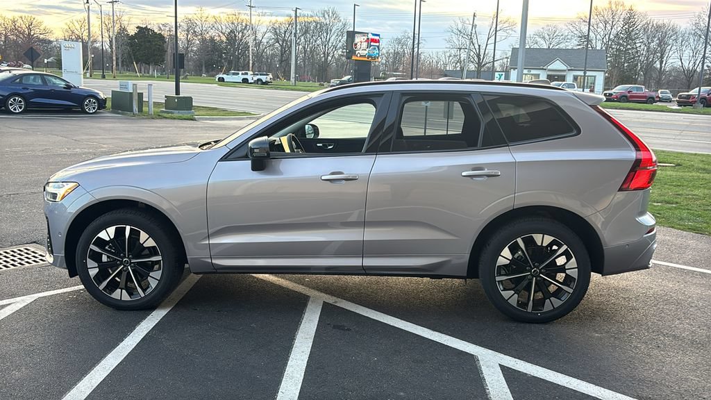 New 2026 Volvo XC60 B5 Plus w/ Protection Package Premier AWD/4WD image 3